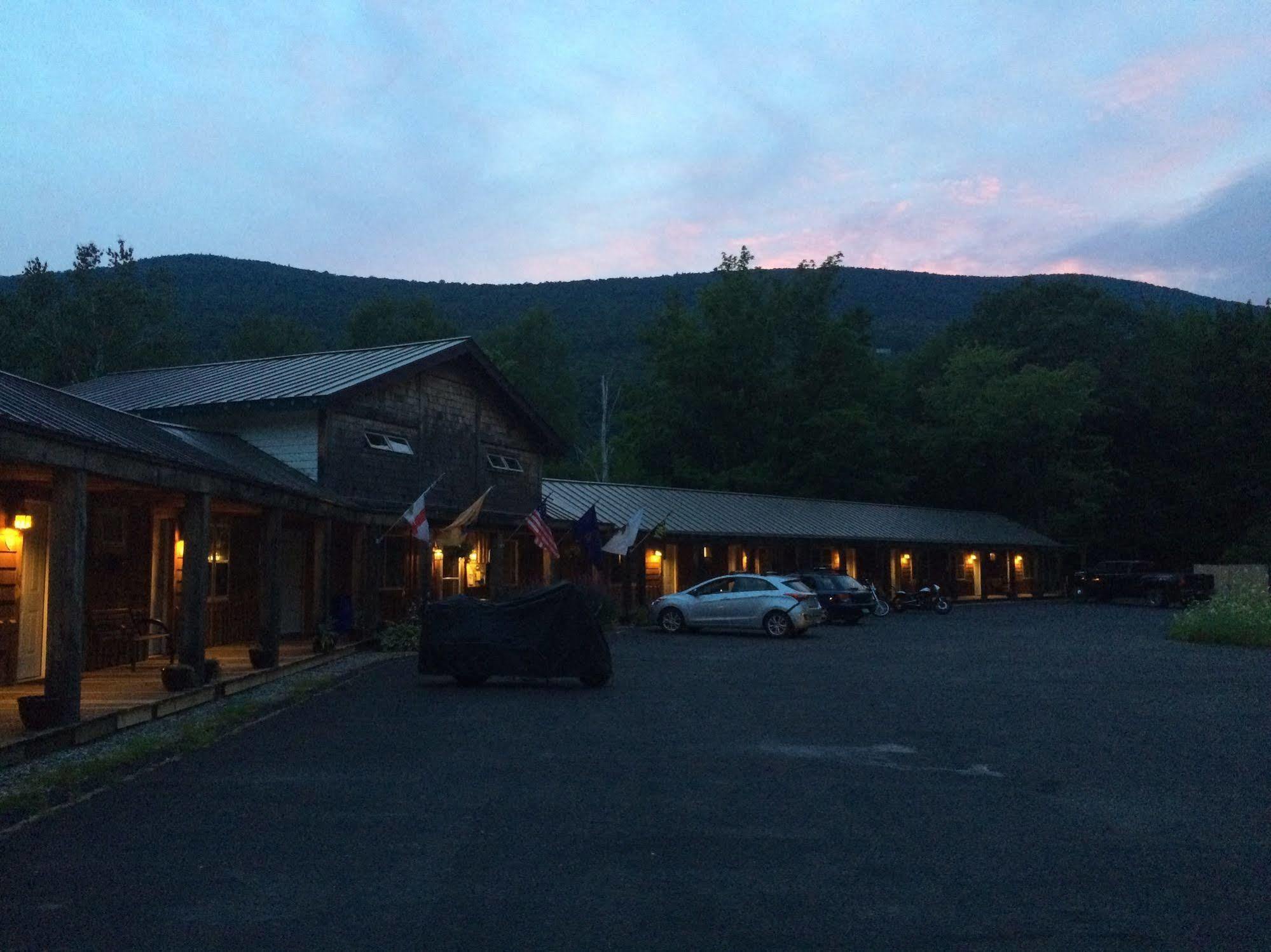 Aerie Inn Of Vermont East Dorset Exterior foto